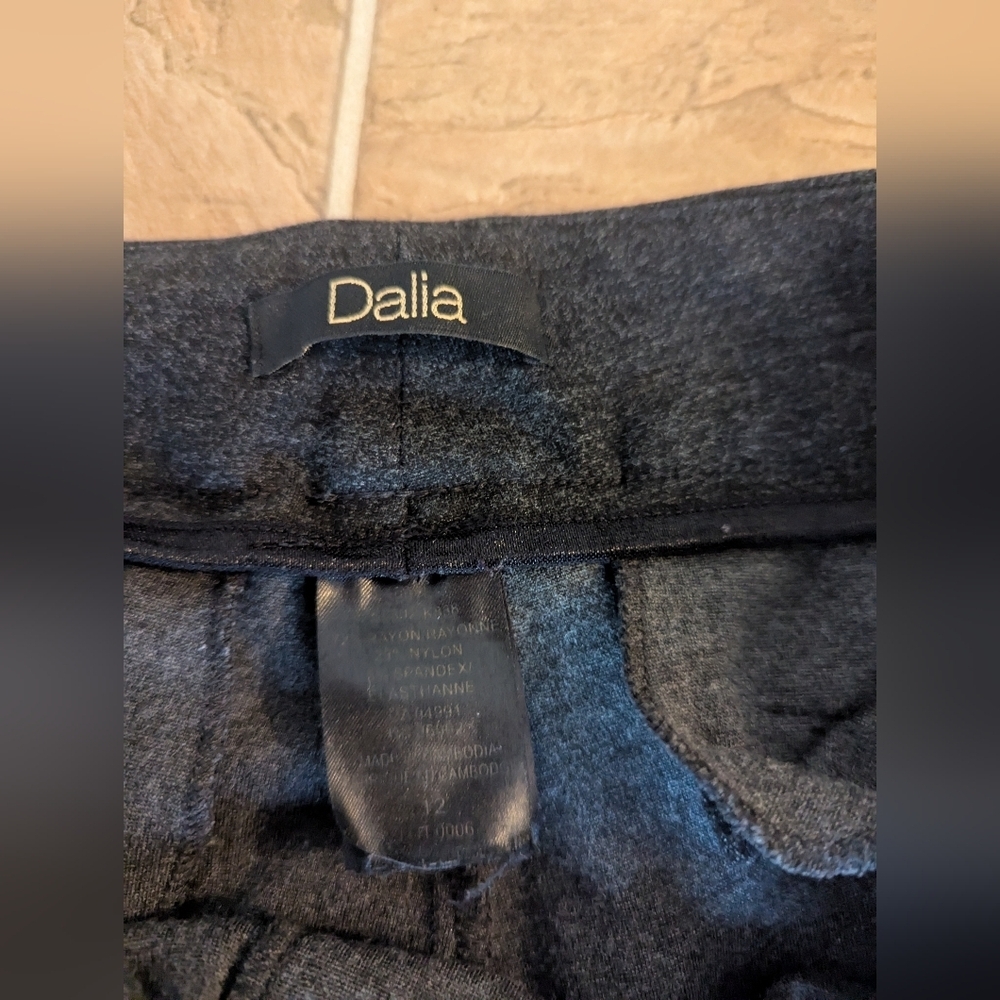 Woman's Dalia Classic Pull On Dark Gray Dress Pants/Trousers- Size 12 - Picture 4 of 5